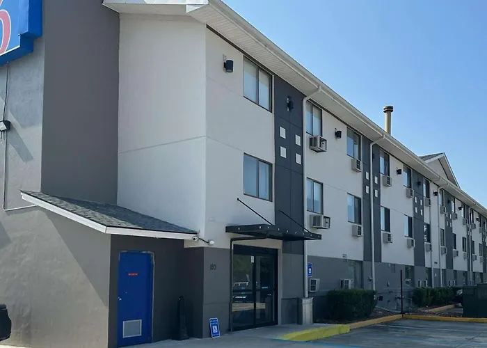 Motel 6: Ultra-Modern Comfort with Robotic Massages